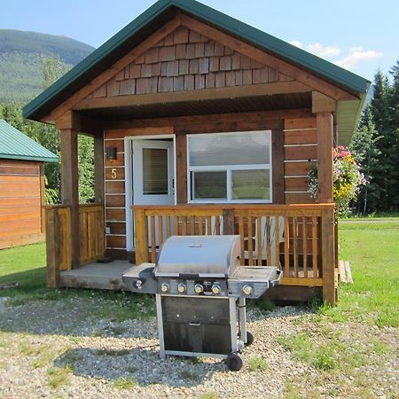 Beaver Creek Lodge And Cabins McBride Стая снимка