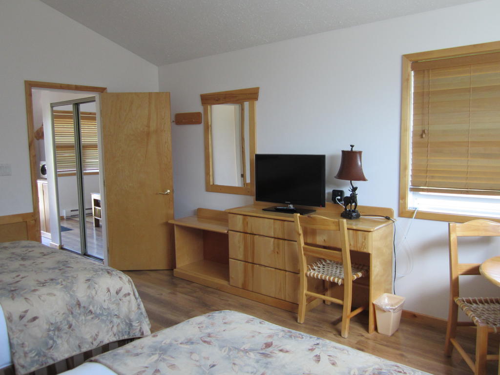 Beaver Creek Lodge And Cabins McBride Стая снимка