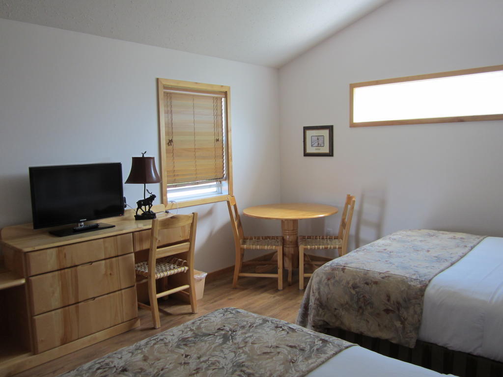 Beaver Creek Lodge And Cabins McBride Стая снимка